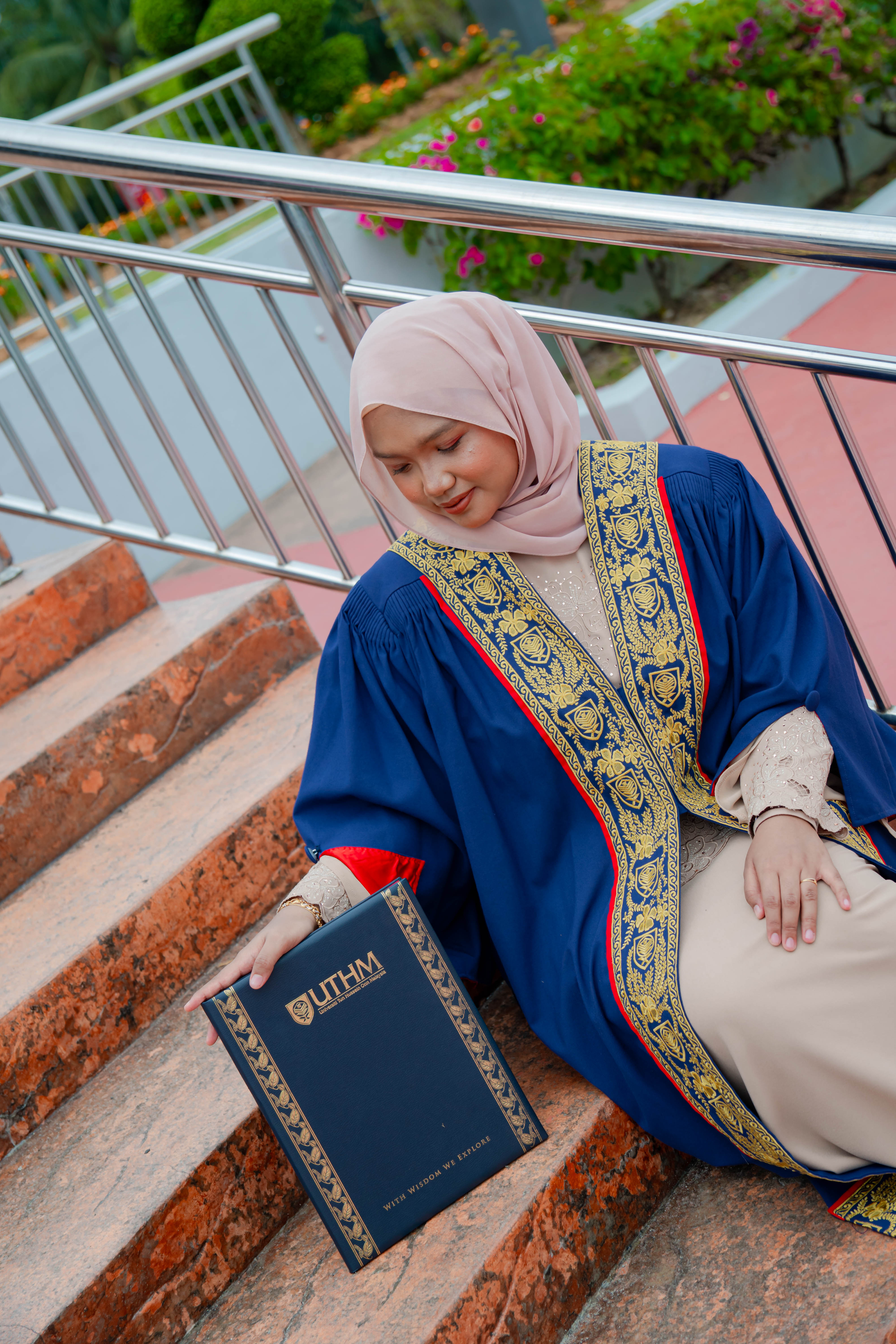 Portrait of Iylia